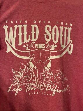 Faith Over Fear Wild Soul Vibes Graphic Tee - Maroon Women’s 2XL